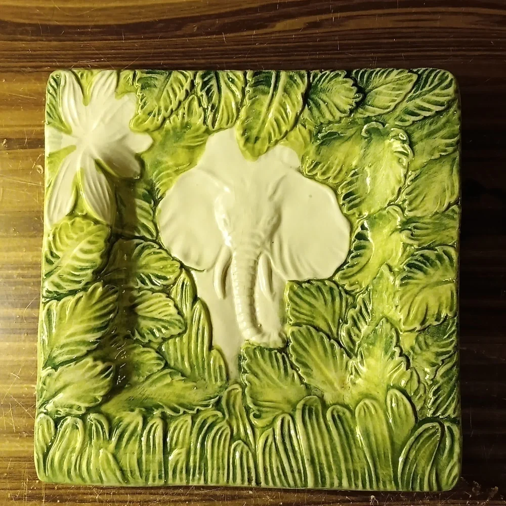 Vintage elephant 🐘 dish made in Italy